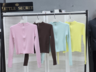 Кофти жіночі оптом -- 