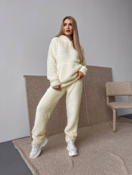 Спортивні костюми жіночі оптом