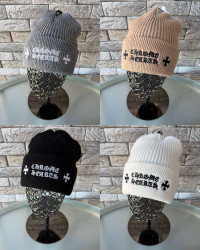 Шапки жіночі оптом