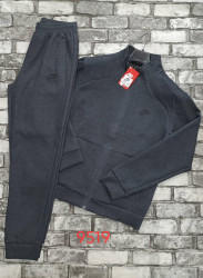 Спортивні костюми чоловічі оптом