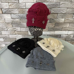 Шапки жіночі оптом
