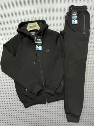 Спортивні костюми чоловічі оптом