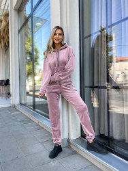 Спортивні костюми жіночі оптом