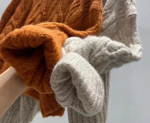 Светри жіночі оптом 