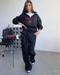 Спортивні костюми жіночі оптом