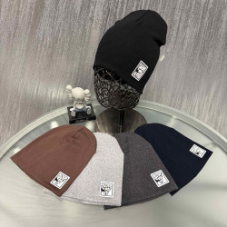 Шапки підліткові оптом