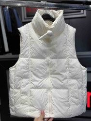 Жилетки жіночі оптом ---