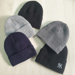 Шапки підліткові на флісі оптом