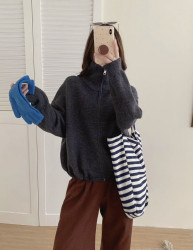 Светри жіночі оптом