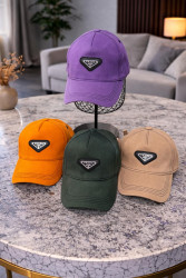 Кепки жіночі оптом