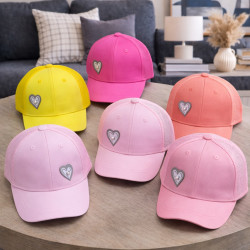 Кепки дитячі оптом