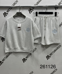 Спортивні костюми жіночі оптом