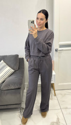 Спортивні костюми жіночі оптом