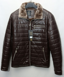 Куртки зимние кожзам мужские FUDIAO на меху (brown) оптом 70143625 5022-51