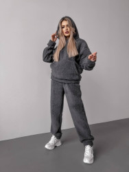 Спортивні костюми жіночі оптом