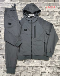 Спортивні костюми чоловічі оптом