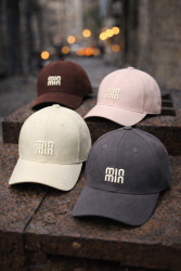 Кепки жіночі оптом