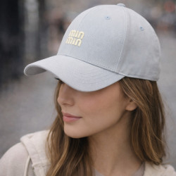Кепки жіночі оптом