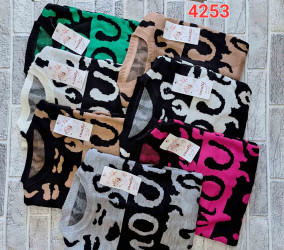 Светри жіночі оптом 