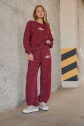 Спортивні костюми жіночі оптом 