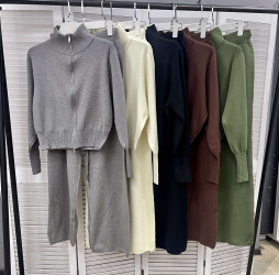 Костюмы женские оптом 46198537 66188-4