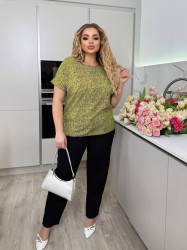 Костюми жіночі ПОЛУБАТАЛ оптом Madame Couturiere 