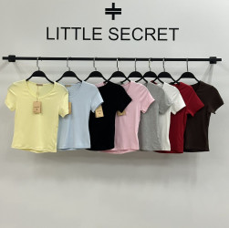 Футболки жіночі оптом -- 