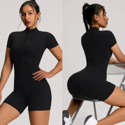 Костюми жіночі оптом