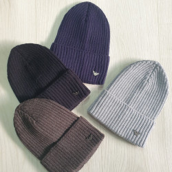 Шапки чоловічі оптом 