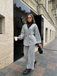 Костюмы женские оптом 19540263 5168-329