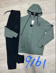 Спортивні костюми чоловічі оптом