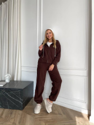 Спортивні костюми жіночі оптом