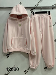 Спортивні костюми жіночі на плюші оптом