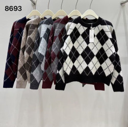 Светри жіночі оптом 
