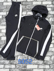 Спортивні костюми чоловічі оптом