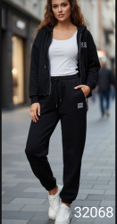 Спортивні костюми жіночі на плюші оптом