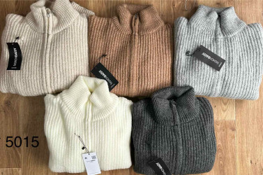 Светри жіночі оптом 