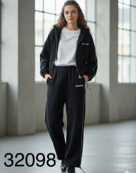 Спортивні костюми жіночі оптом