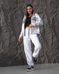 Спортивні костюми жіночі оптом