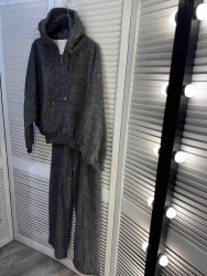 Спортивні костюми жіночі оптом