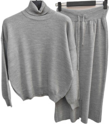 Костюми жіночі оптом --