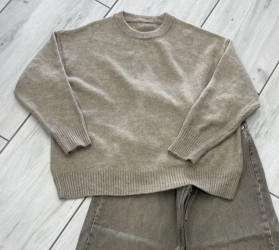 Светри жіночі оптом