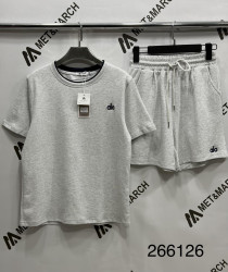 Спортивні костюми жіночі оптом