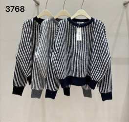 Светри жіночі оптом 