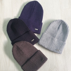 Шапки чоловічі оптом 