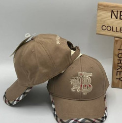 Кепки жіночі оптом