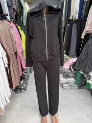 Спортивні костюми жіночі оптом