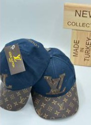 Кепки жіночі оптом