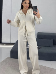 Костюми жіночі оптом