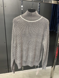 Светри жіночі оптом ---